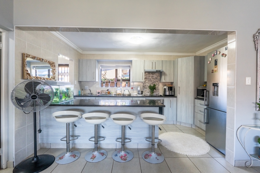 3 Bedroom Property for Sale in Island View Western Cape